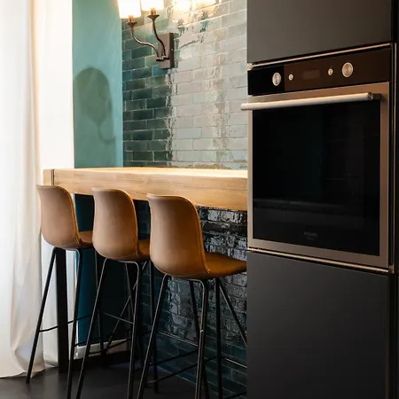 ゲストハウス Embassy